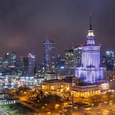 Be My Guest- Fontany Luxury Metro Wi-fi Free Parking Zone Lägenhet