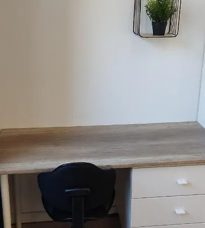 Be My Guest- Fontany Luxury Metro Wi-fi Free Parking Zone وارسو