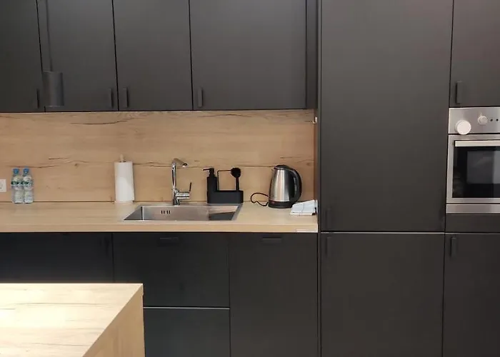 Be My Guest- Fontany Luxury Metro Wi-fi Free Parking Zone * Warszawa