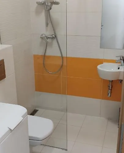 Be My Guest- Fontany Luxury Metro Wi-fi Free Parking Zone Lejlighed Warszawa