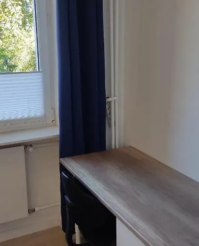 Be My Guest- Fontany Luxury Metro Wi-fi Free Parking Zone * Warszawa