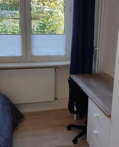 Be My Guest- Fontany Luxury Metro Wi-fi Free Parking Zone