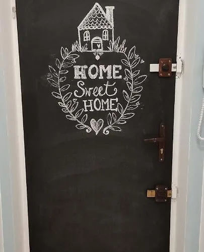 Be My Guest- Fontany Luxury Metro Wi-fi Free Parking Zone *