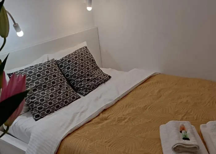 Lejlighed Be My Guest- Fontany Luxury Metro Wi-fi Free Parking Zone